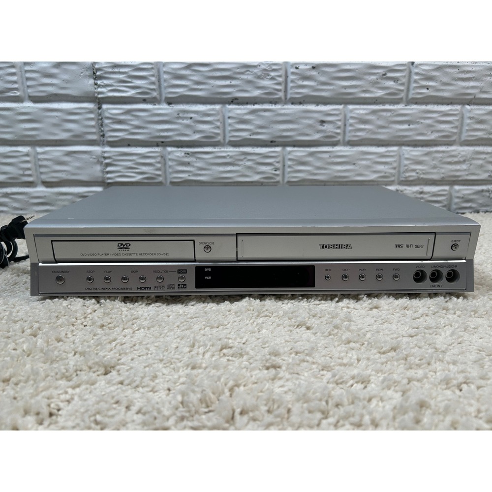 Toshiba DVD VCR Combo SD-V592SU Silver HDMI Progressive Scan VHS Player